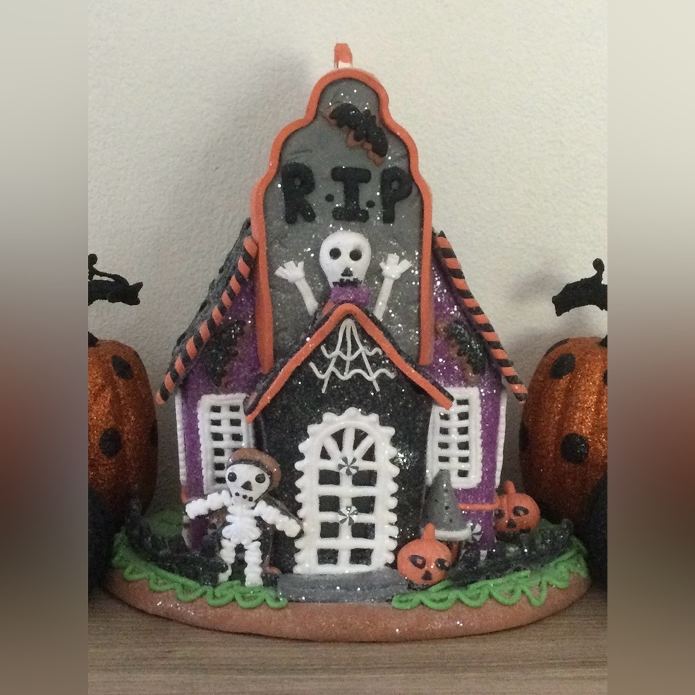 Gingerbread Halloween House